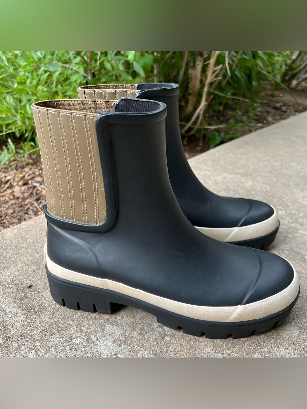 Tory Burch Short Lug Boots - Picture 4 of 12